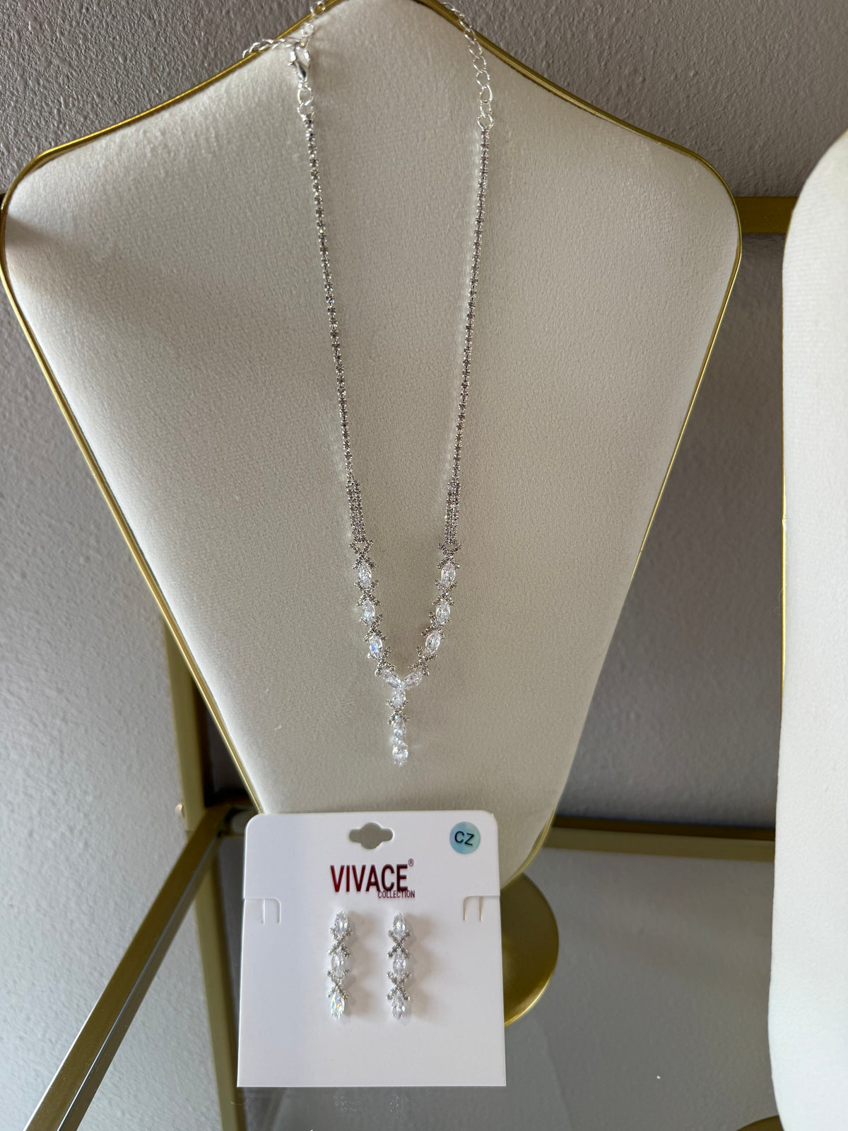 Stitched Diamond Set