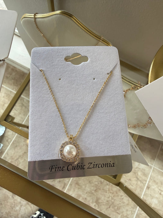 Pearl Pendant Necklace